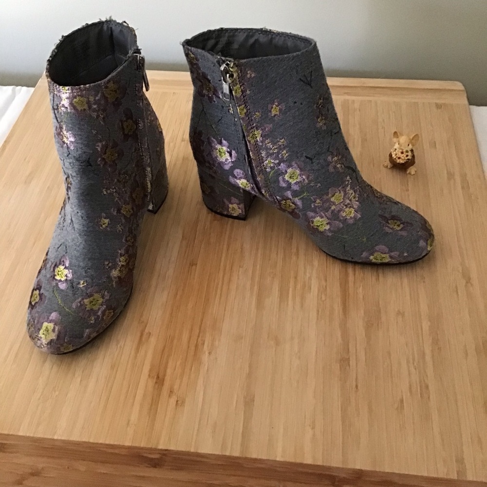 Ziti Soho booties